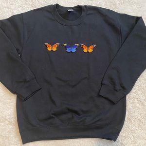 Super cute crewneck sweatshirt